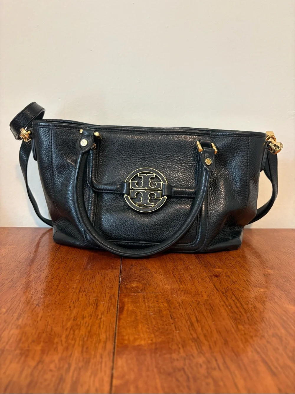 Tory Burch - Amanda Black Leather Handbag